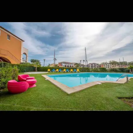T2 Port Golfe De Saint-tropez Vue *